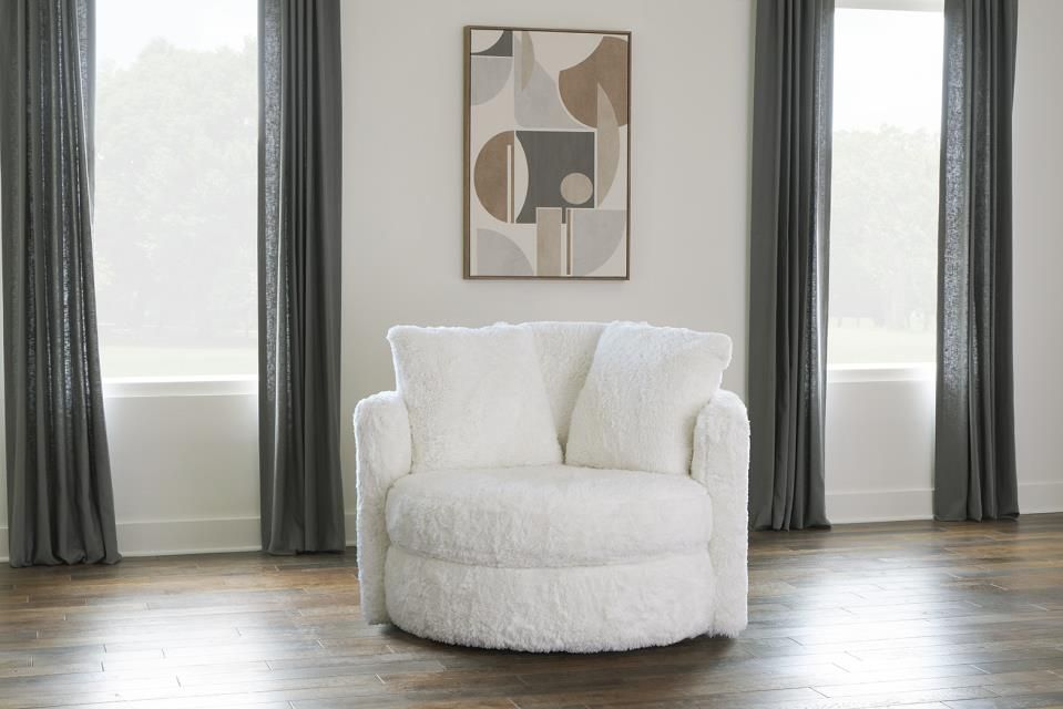 Yakety Yak Ivory Chair