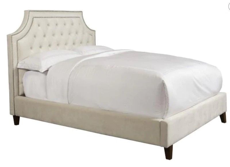 Jasmine Queen Bed